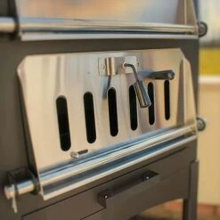 Idooka Woodfired Pizza Oven & Charcoal BBQ -Green Haven Shop Closeup