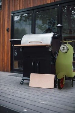 Idooka Small Scooter End Tables Garden Decoration -Green Haven Shop Grill